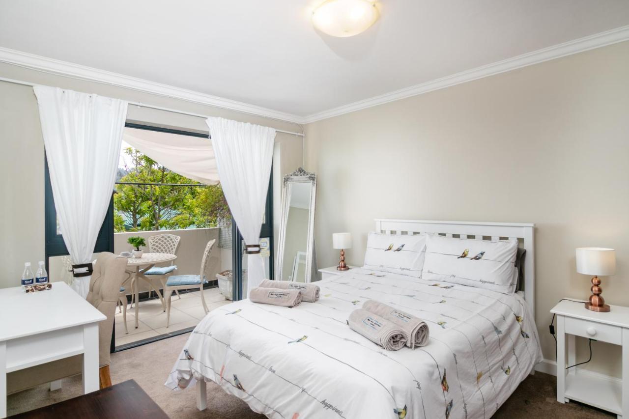 Blue Moon Apartments Knysna Exterior foto